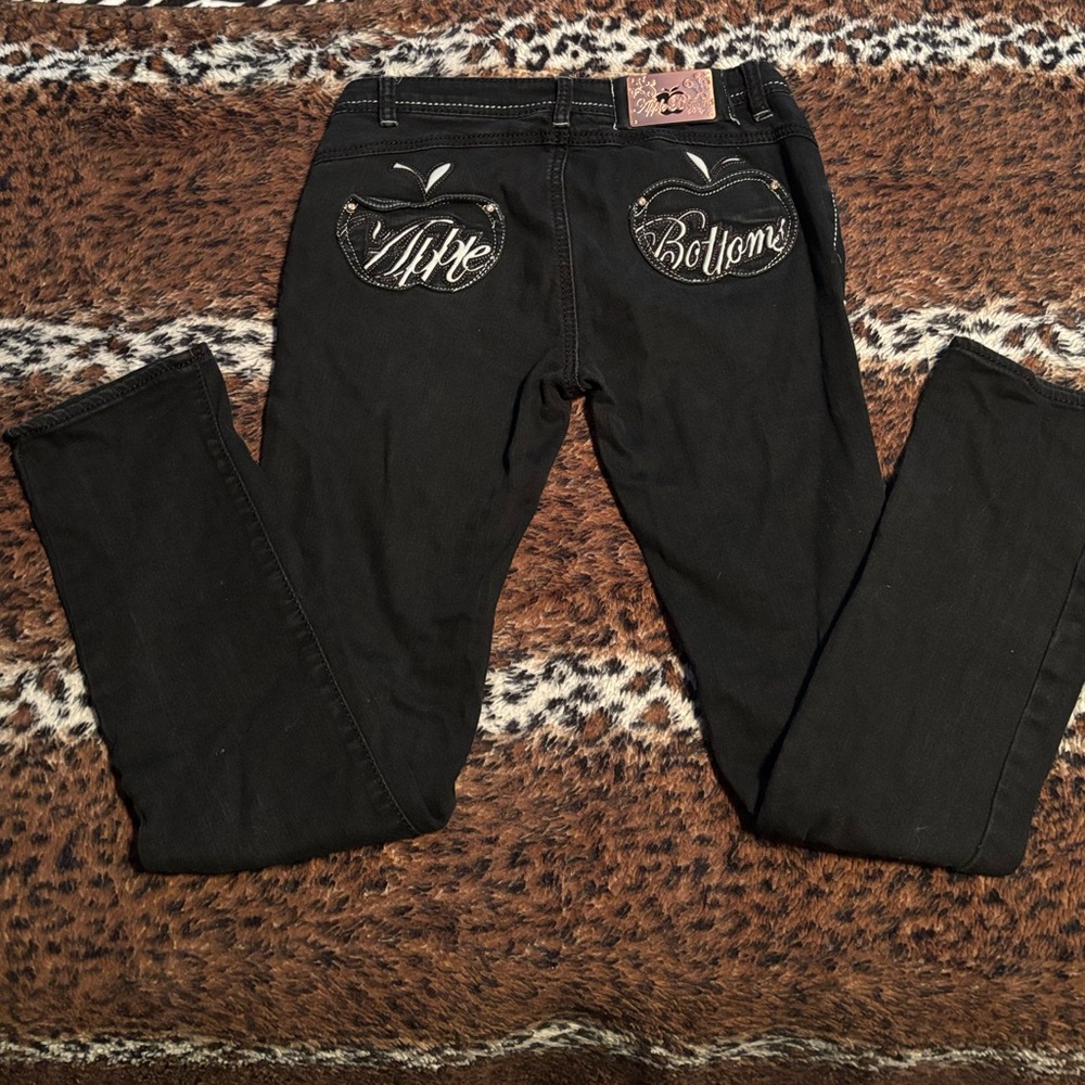 Apple Bottoms Women's Dark Jeans with Embroidered Pockets